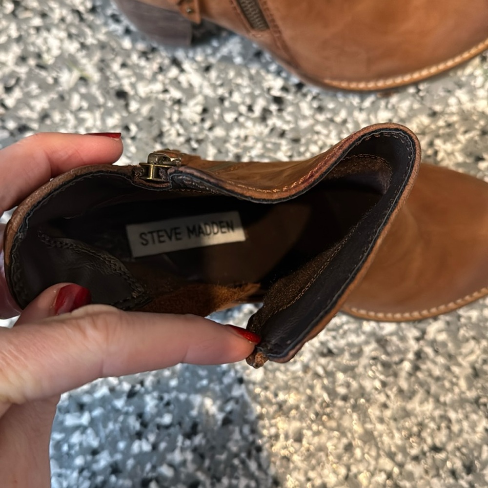 Steve Madden Leather Ankle Boots. Size37.